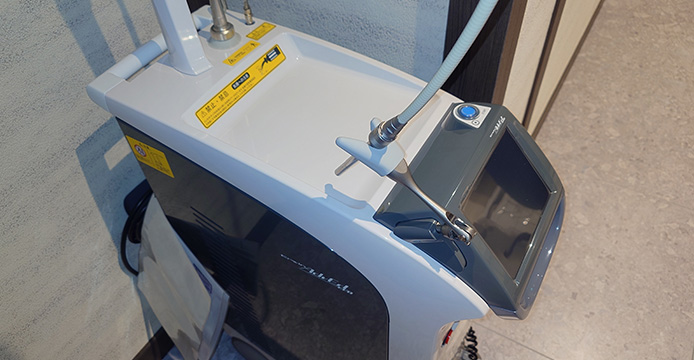 >レーザー（モリタ Erwin Adverl EVO）